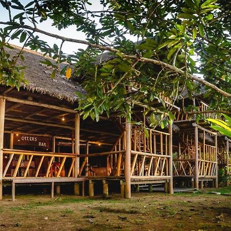 Tres Chimbadas Lake Lodge Tambopata Extérieur photo